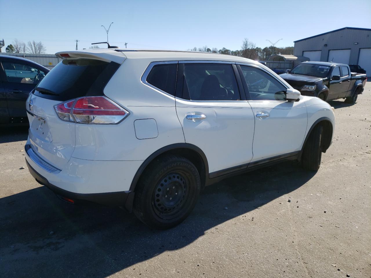 Изображение 3 2015 NISSAN ROGUE S 2015 с VIN 5N1AT2MT3FC837565