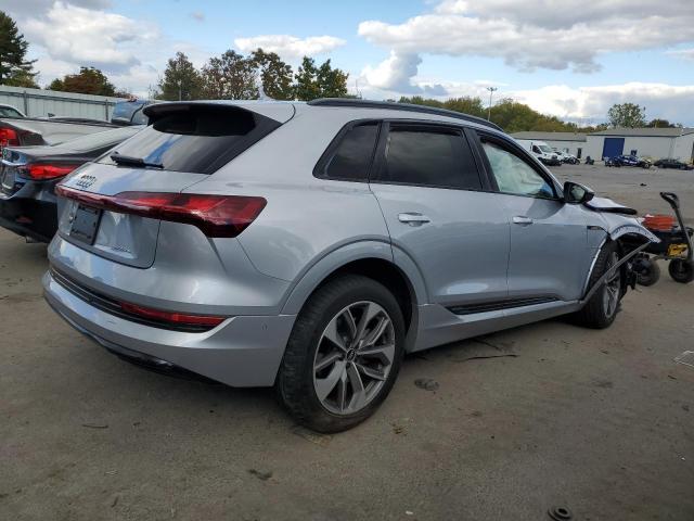 Изображение 3 2021 AUDI E-TRON PREMIUM PLUS 2021 с VIN WA1LAAGE9MB015411