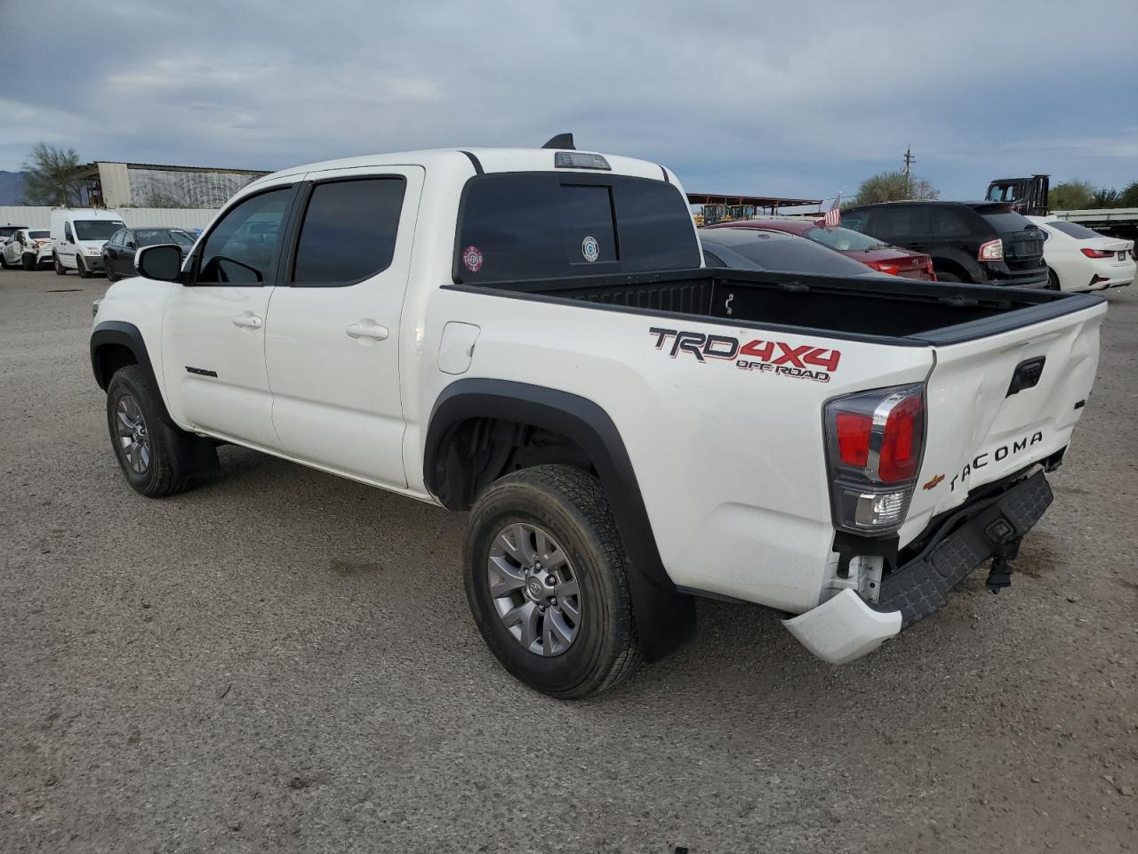 Image 2 of 2021 TOYOTA TACOMA DOUBLE CAB 2021 with VIN 3TMCZ5AN6MM402506