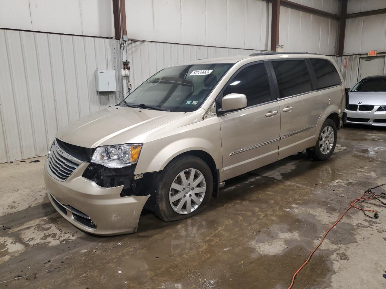 2013 CHRYSLER TOWN & COUNTRY TOURING 2013 image
