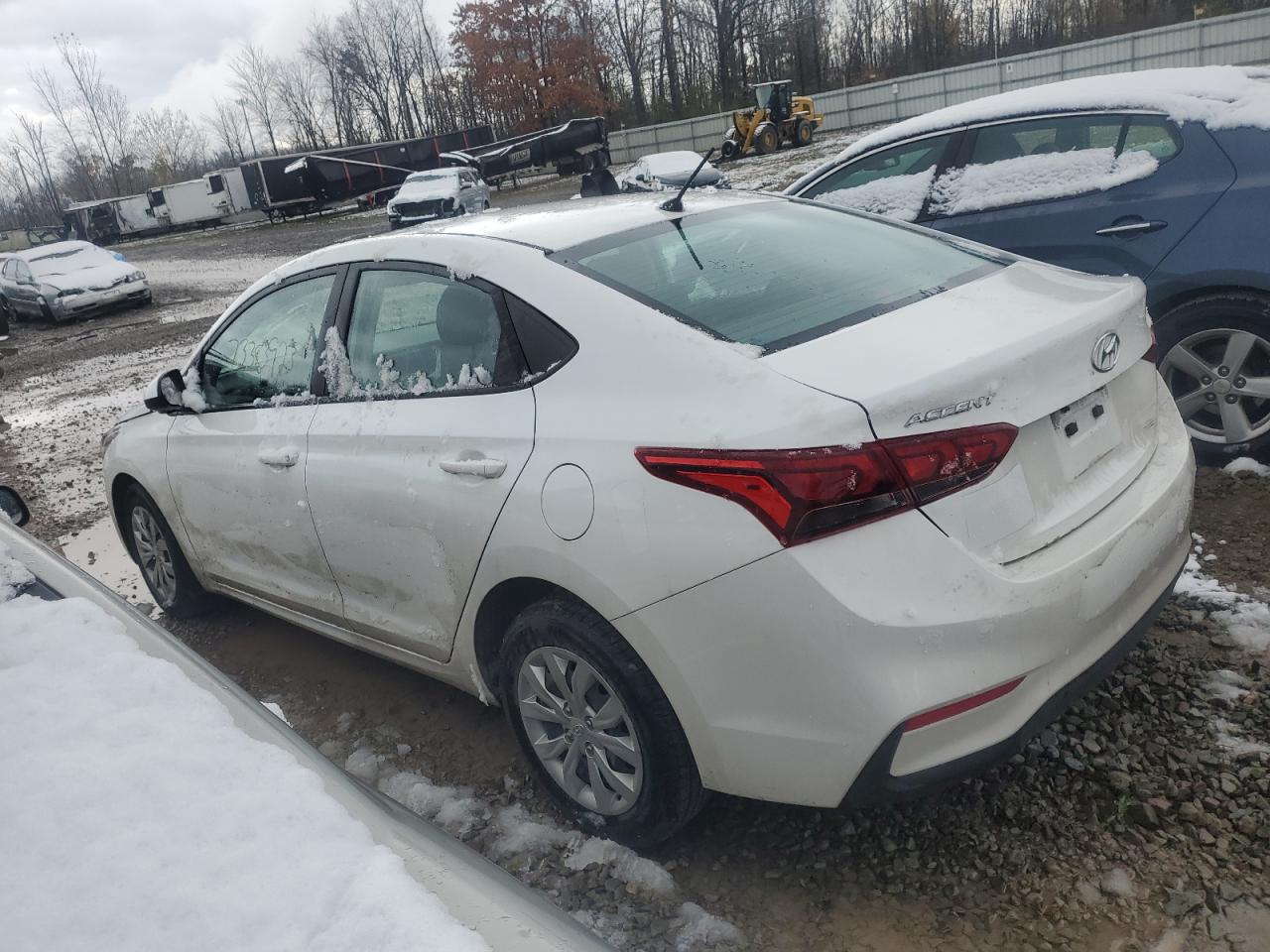 Изображение 2 2022 HYUNDAI ACCENT SE 2022 с VIN 3KPC24A61NE171243