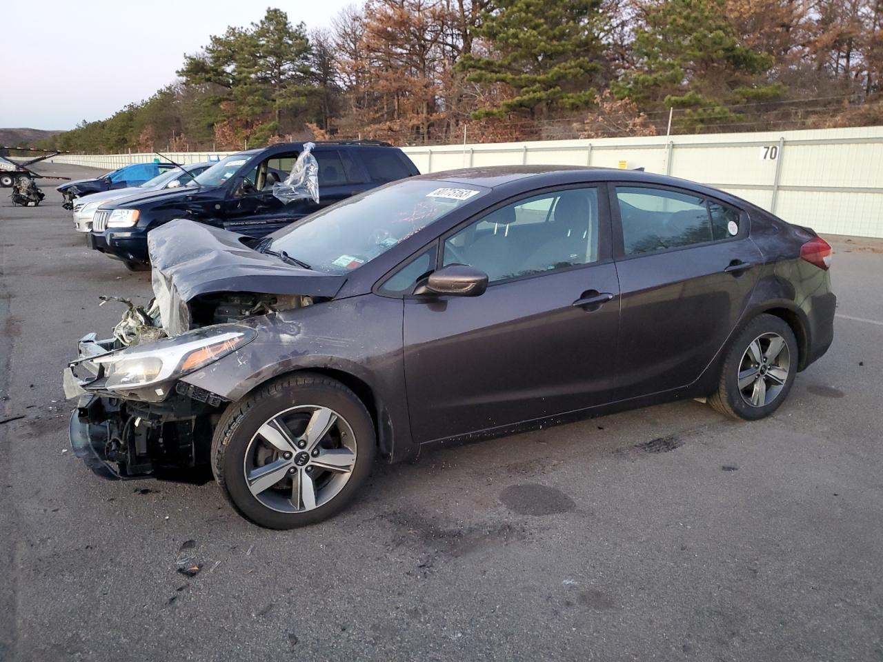 Obraz 1 z 2018 KIA FORTE LX 2018 z VIN 3KPFL4A70JE200955