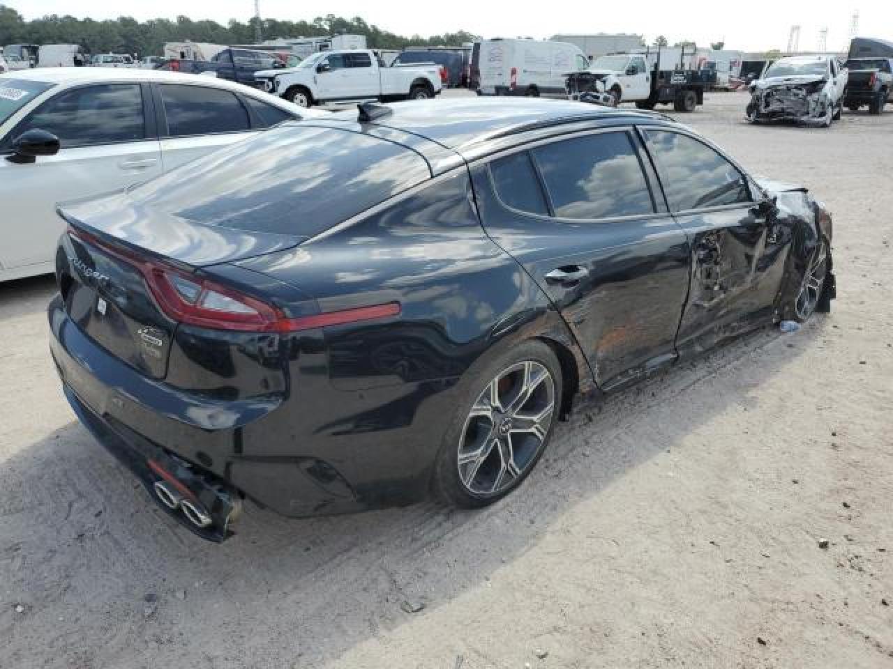 Image 3 of Kia Stinger 2021 with VIN KNAE15LA3M6087719