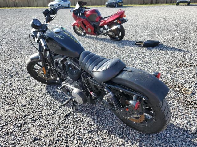 Obraz 3 z 2017 HARLEY-DAVIDSON XL883 IRON 883 2017 z VIN 1HD4LE210HC435959