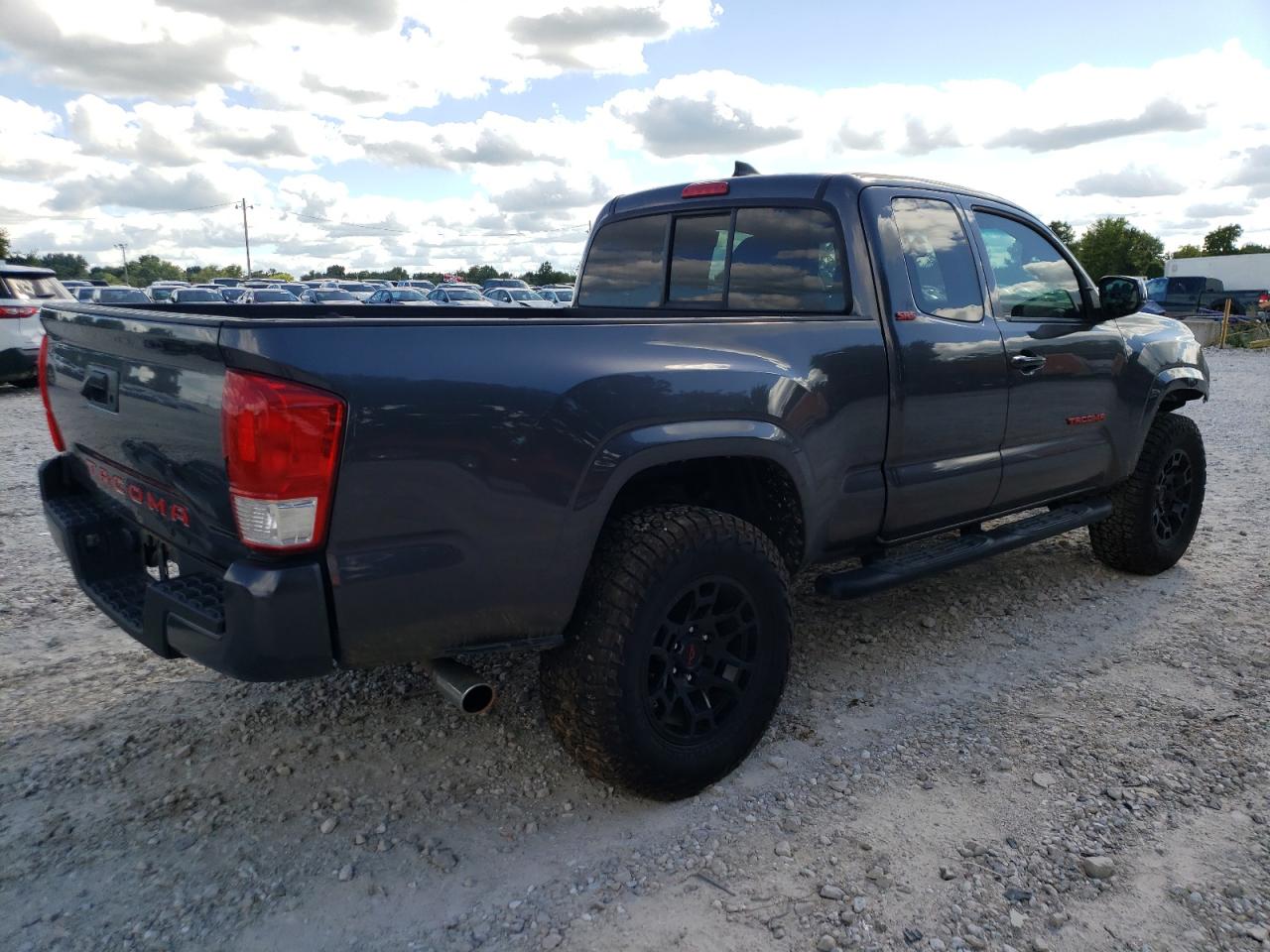 Изображение 3 2017 TOYOTA TACOMA ACCESS CAB 2017 с VIN 5TFRX5GN4HX082884