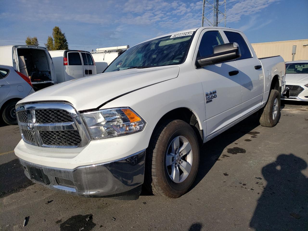 Obraz 2023 RAM 1500 CLASSIC SLT 2023
