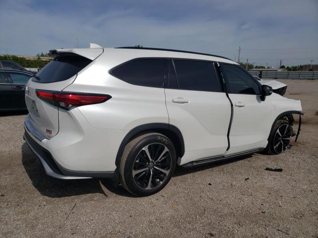 Изображение 3 2022 TOYOTA HIGHLANDER XSE 2022 с VIN 5TDLZRAH3NS115515