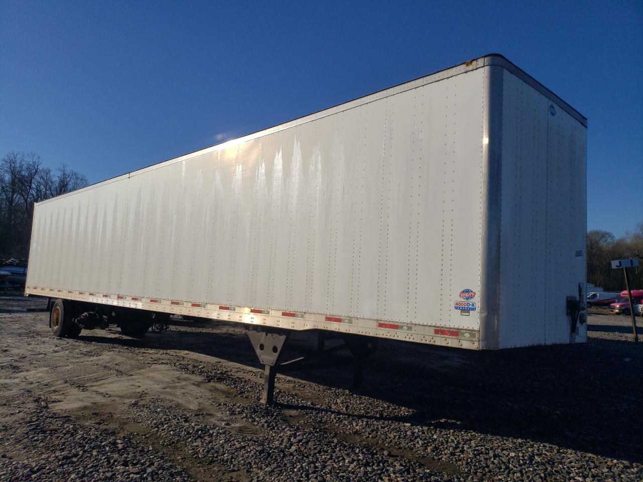 Image 1 of 2012 UTILITY VS2DX 2012 with VIN 1UYVS2536CG454863