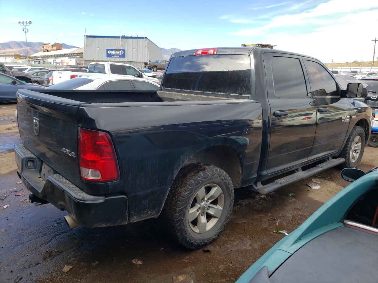 Изображение 3 2017 RAM 1500 ST 2017 с VIN 3C6RR7KTXHG524686