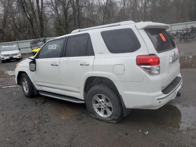 Image 2 of 2013 TOYOTA 4RUNNER SR5 2013 with VIN JTEZU5JR2D5060422