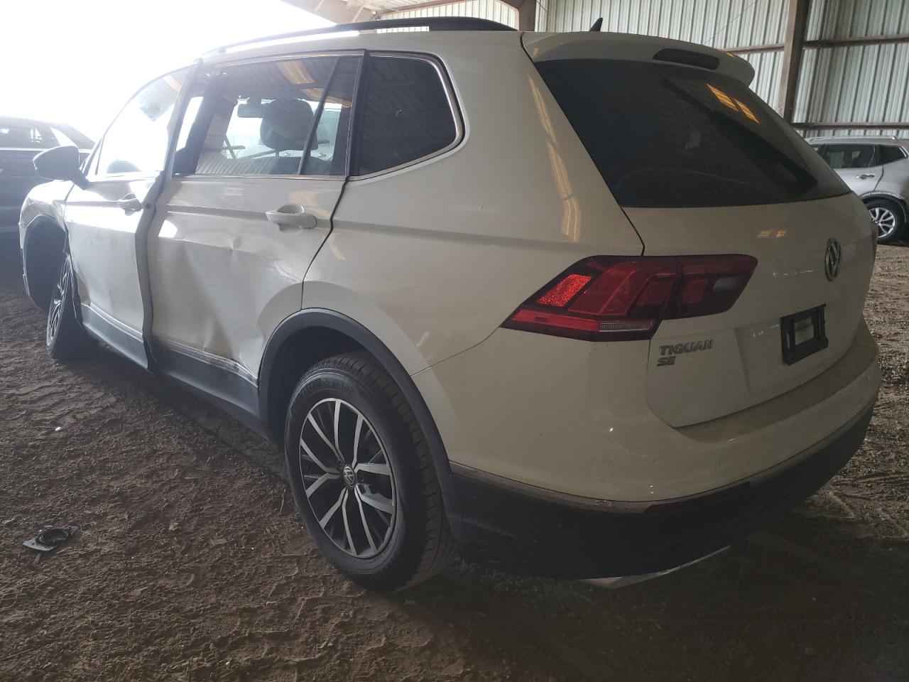 Obraz 2 z 2021 VOLKSWAGEN TIGUAN SE 2021 z VIN 3VV3B7AX6MM071252