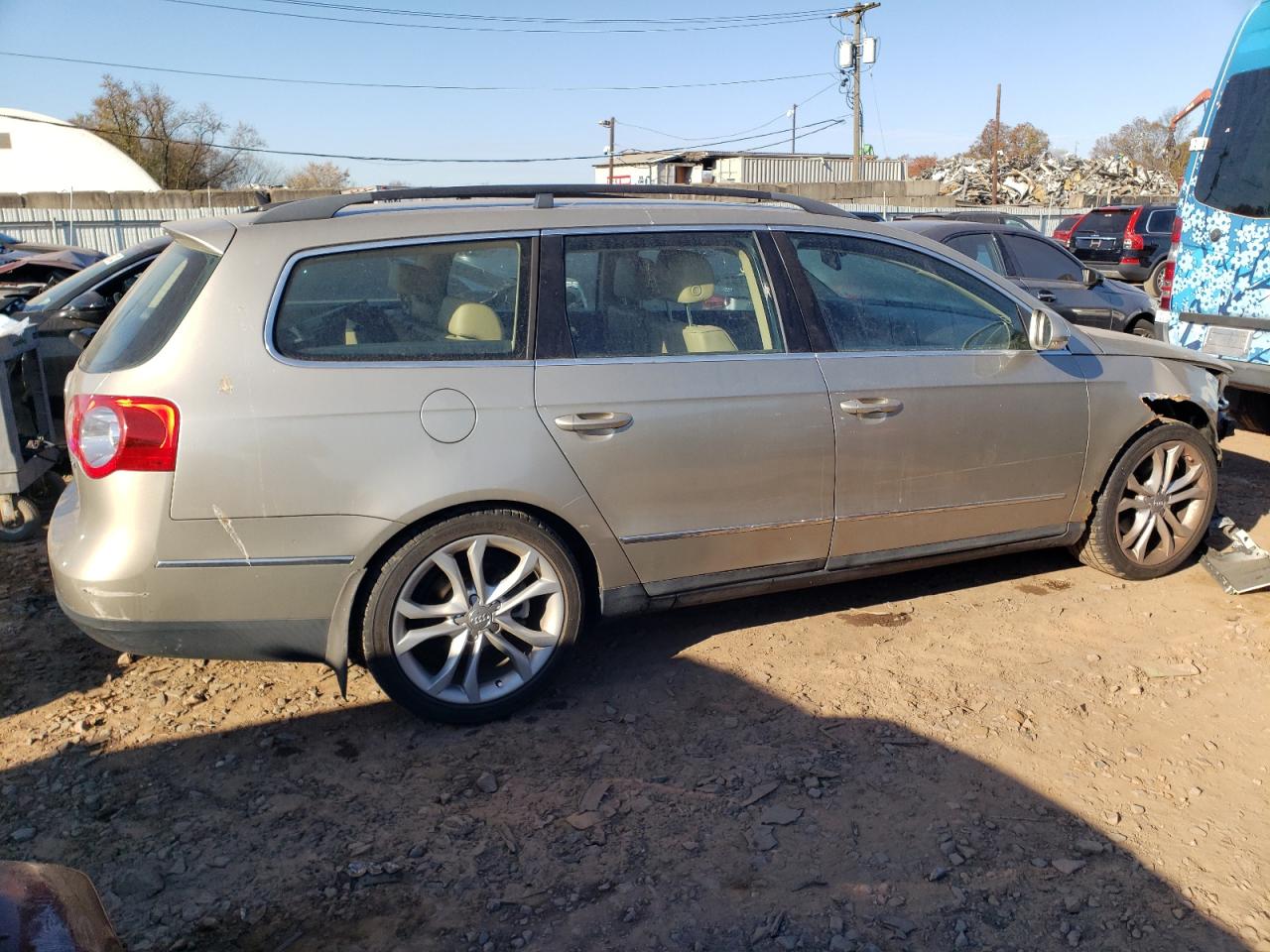 Image 3 of 2007 VOLKSWAGEN PASSAT 2.0T WAGON VALUE 2007 with VIN WVWLK73C47E005978