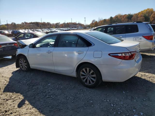 Obraz 2 z 2017 TOYOTA CAMRY LE 2017 z VIN 4T1BF1FK8HU665783