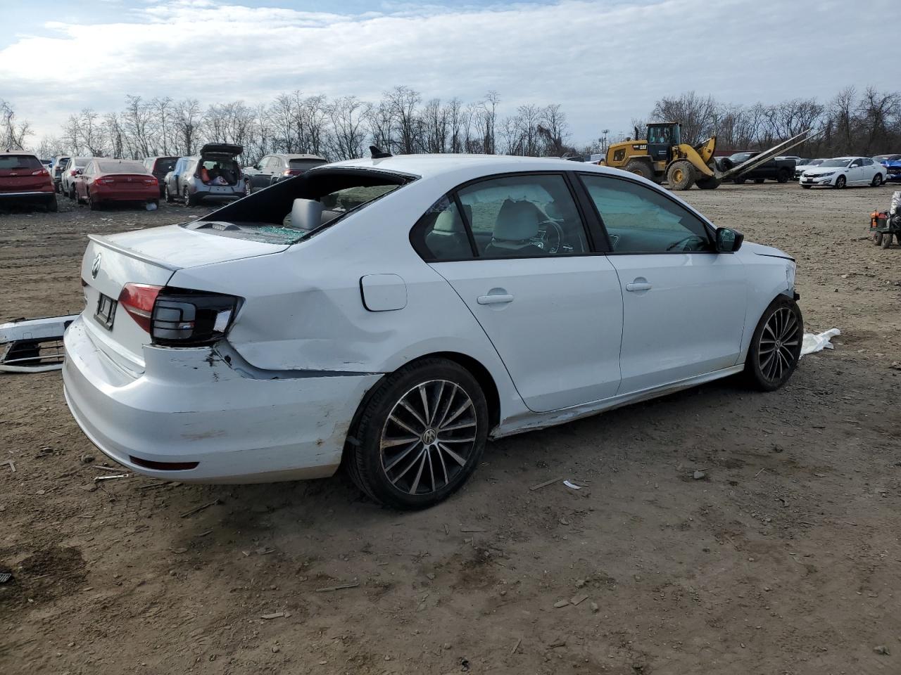 Image 3 of 2016 VOLKSWAGEN JETTA SPORT 2016 with VIN 3VWD17AJ4GM417446