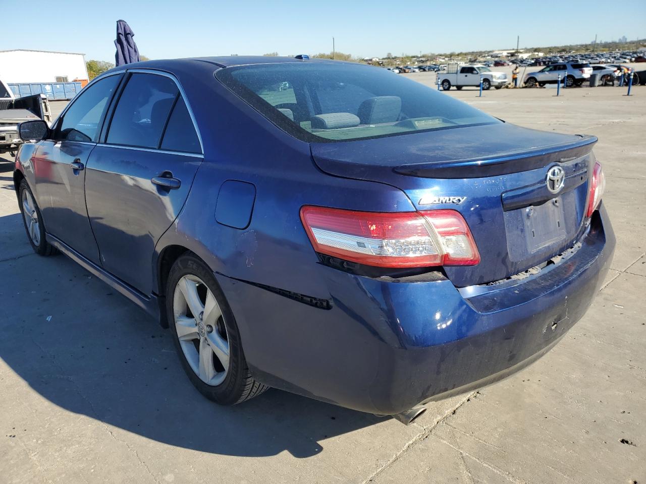 Obraz 2 z 2010 TOYOTA CAMRY SE 2010 z VIN 4T1BK3EK6AU604852