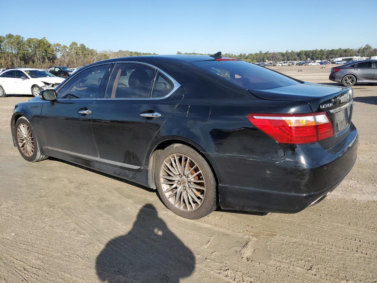 Image 2 of 2010 LEXUS LS 460 2010 with VIN JTHBL5EF9A5094148
