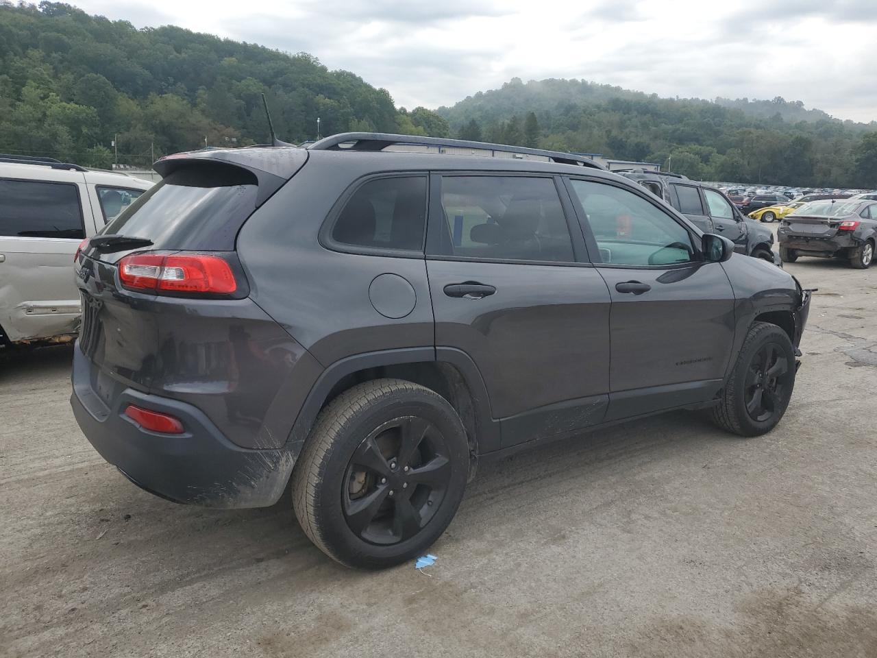 Obraz 3 z 2016 JEEP CHEROKEE SPORT 2016 z VIN 1C4PJMAB7GW340708