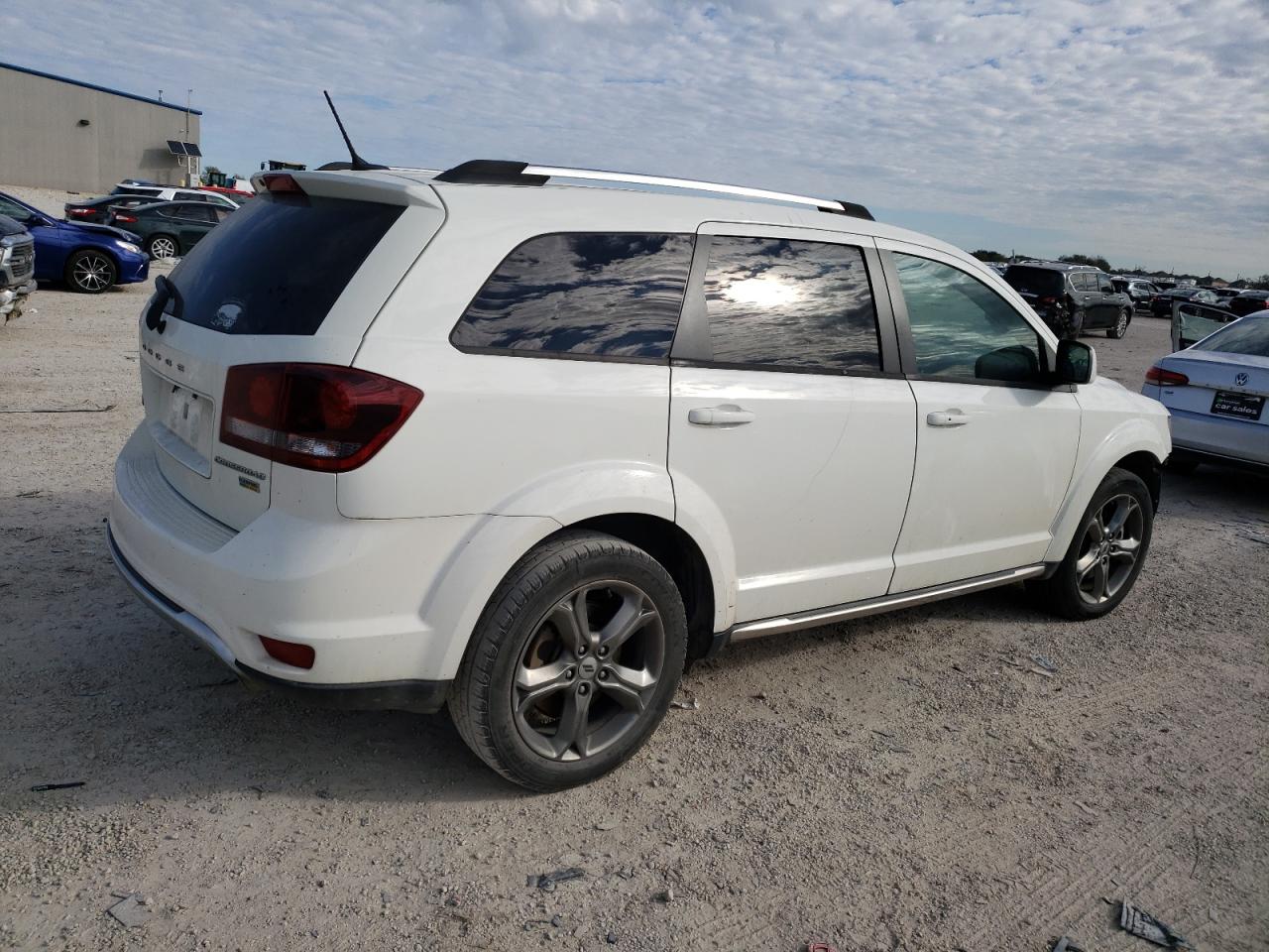 Image 3 of 2018 DODGE JOURNEY CROSSROAD 2018 with VIN 3C4PDCGG1JT156107