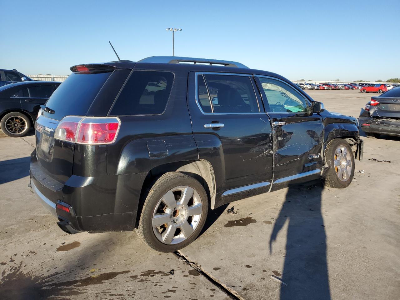 Image 3 of 2015 GMC TERRAIN DENALI 2015 with VIN 2GKFLUE34F6133635
