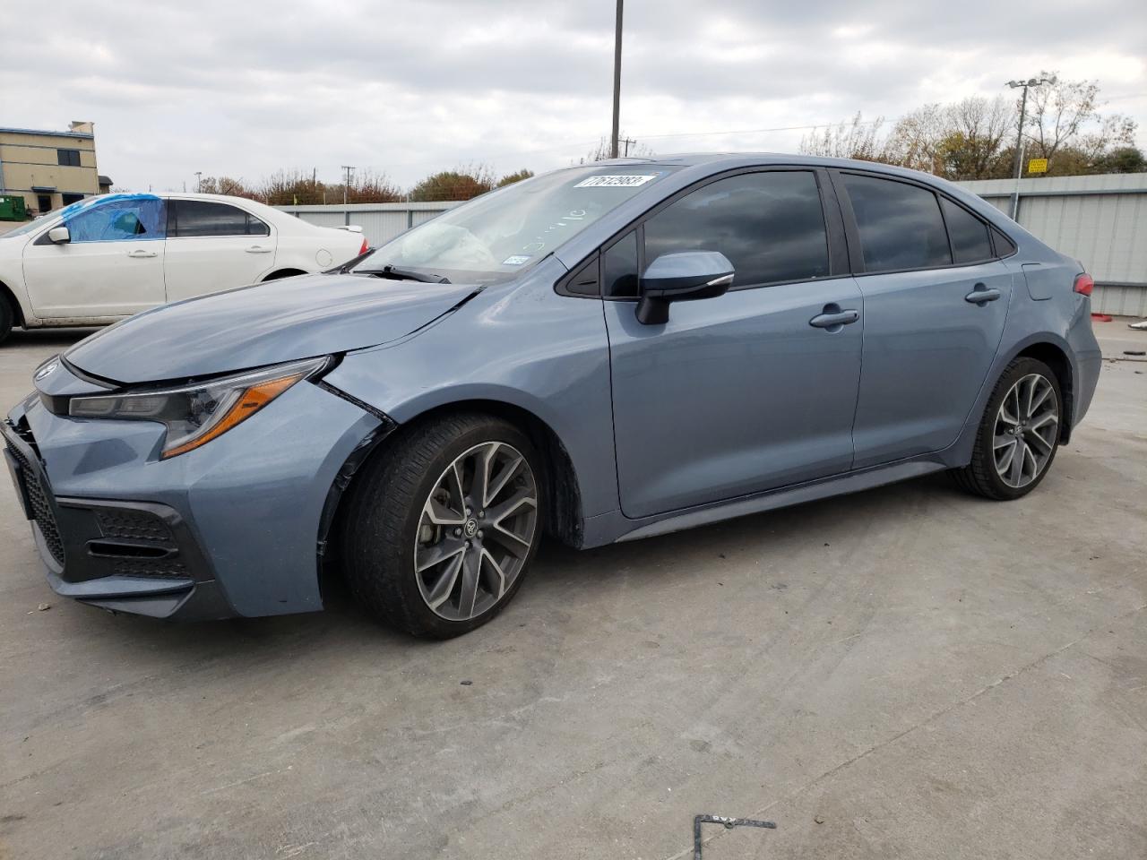 Obraz 1 z 2020 TOYOTA COROLLA SE 2020 z VIN 5YFP4RCE3LP011910