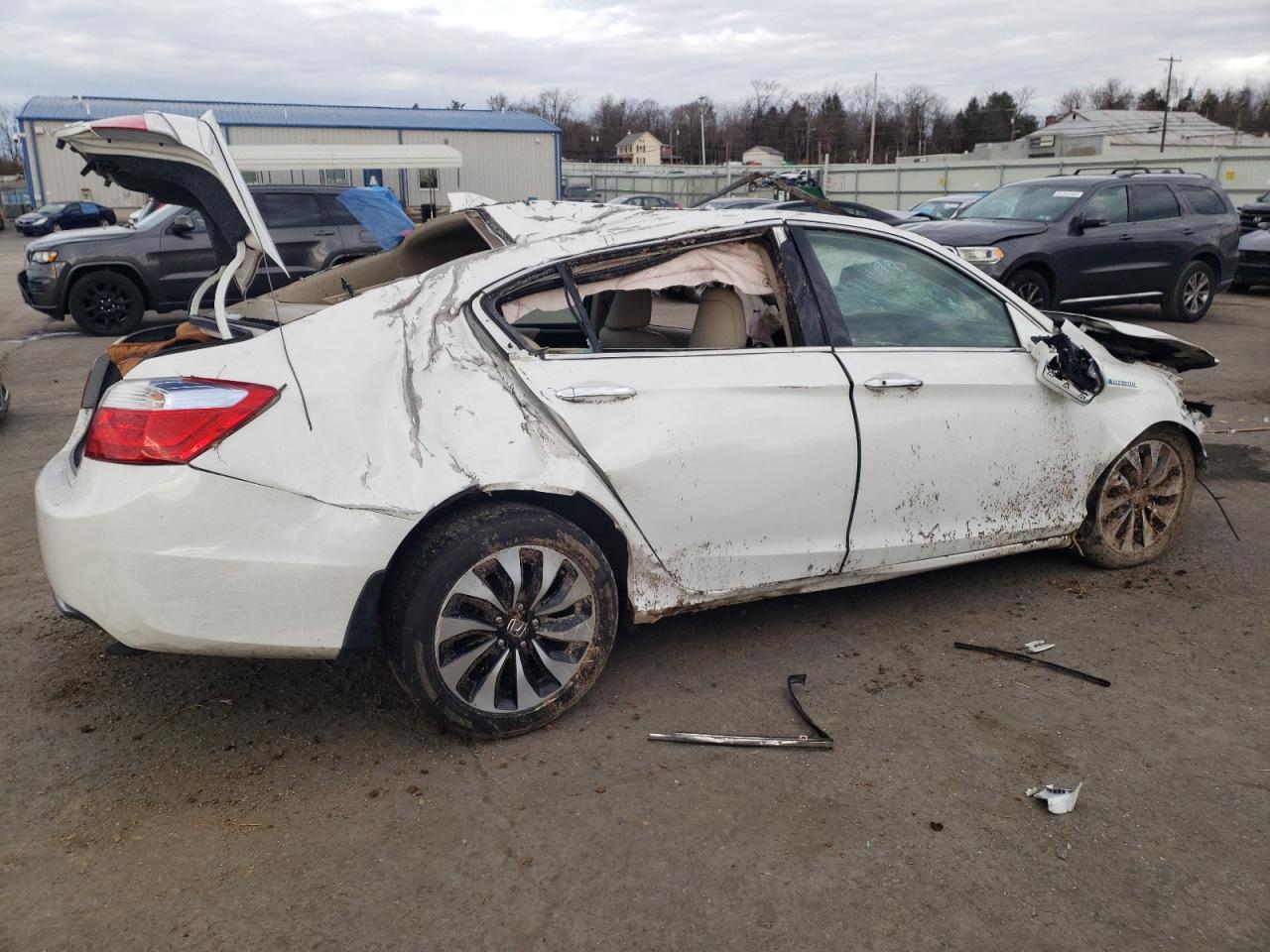 Image 3 of 2014 HONDA ACCORD TOURING HYBRID 2014 with VIN 1HGCR6F7XEA010709