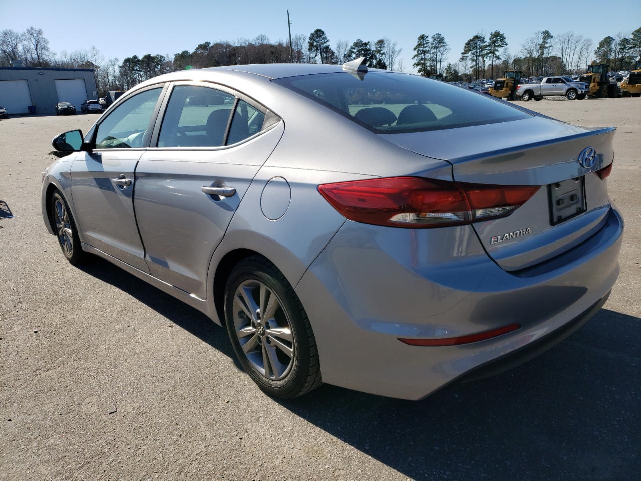 Image 2 of 2017 HYUNDAI ELANTRA SE 2017 with VIN 5NPD84LFXHH002449