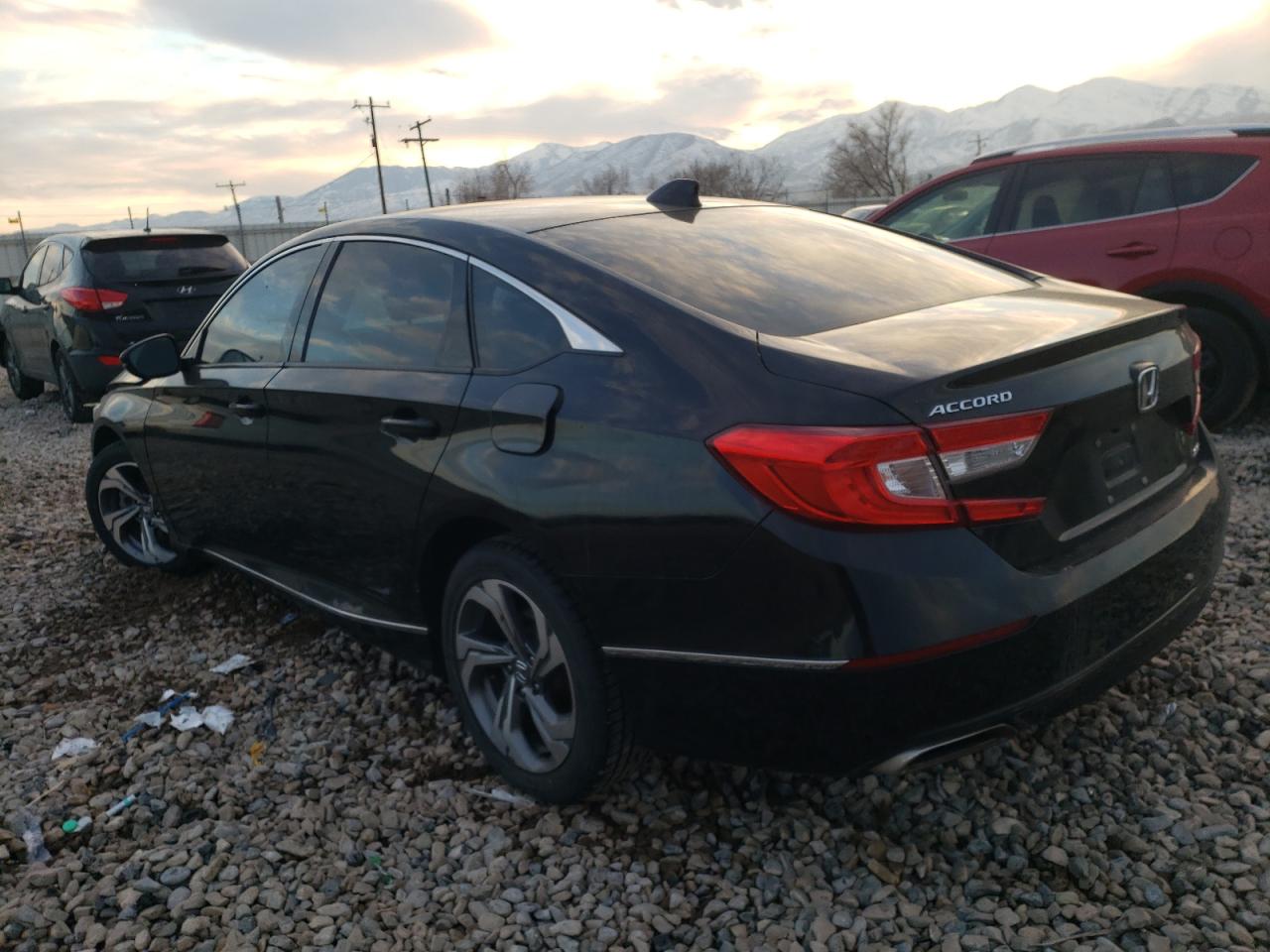 Изображение 2 2018 HONDA ACCORD EXL 2018 с VIN 1HGCV2F57JA033085