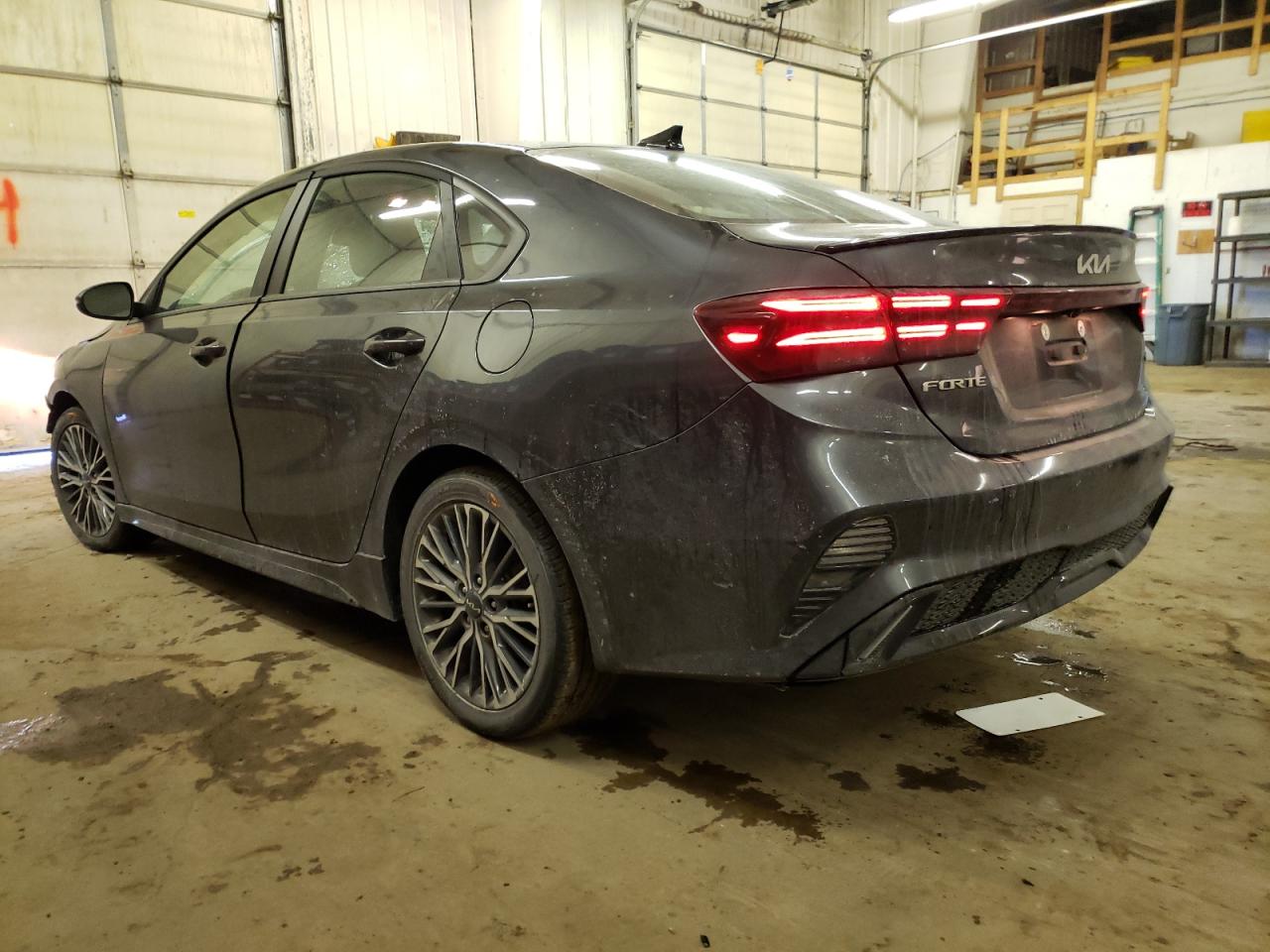 Изображение 2 2022 KIA FORTE GT LINE 2022 с VIN 3KPF54AD7NE489614