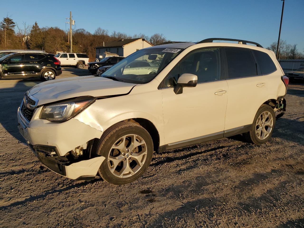 Obraz 1 z 2017 SUBARU FORESTER 2.5I TOURING 2017 z VIN JF2SJAWC2HH591525
