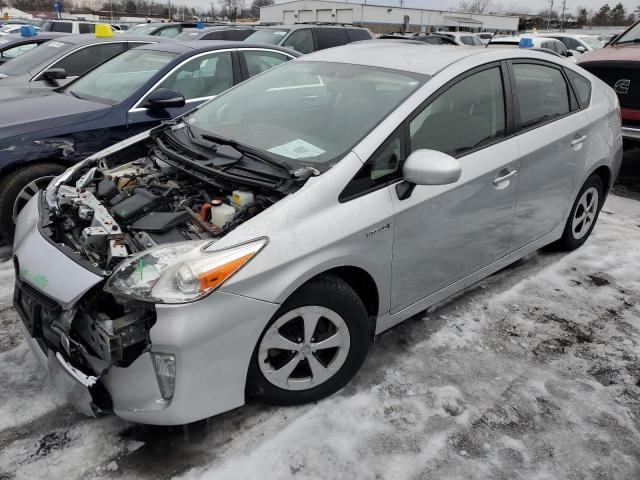 Image 1 of 2015 TOYOTA PRIUS  2015 with VIN JTDKN3DU6F0448082