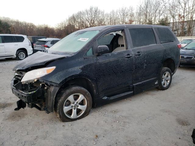 2020 TOYOTA SIENNA LE 2020 image