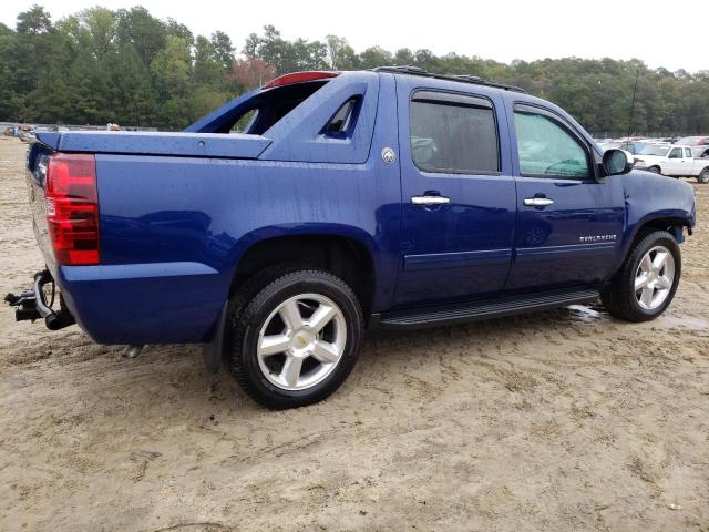 Image 3 of 2013 CHEVROLET AVALANCHE LT 2013 with VIN 3GNTKFE71DG223334