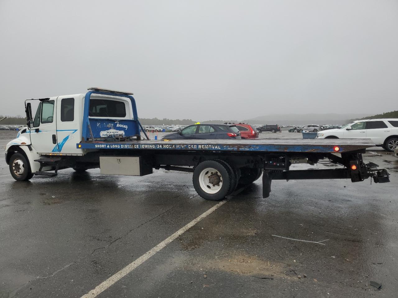 Image 3 of 2003 INTERNATIONAL 4000 4300 2003 with VIN 3HTMMAAM43N587735