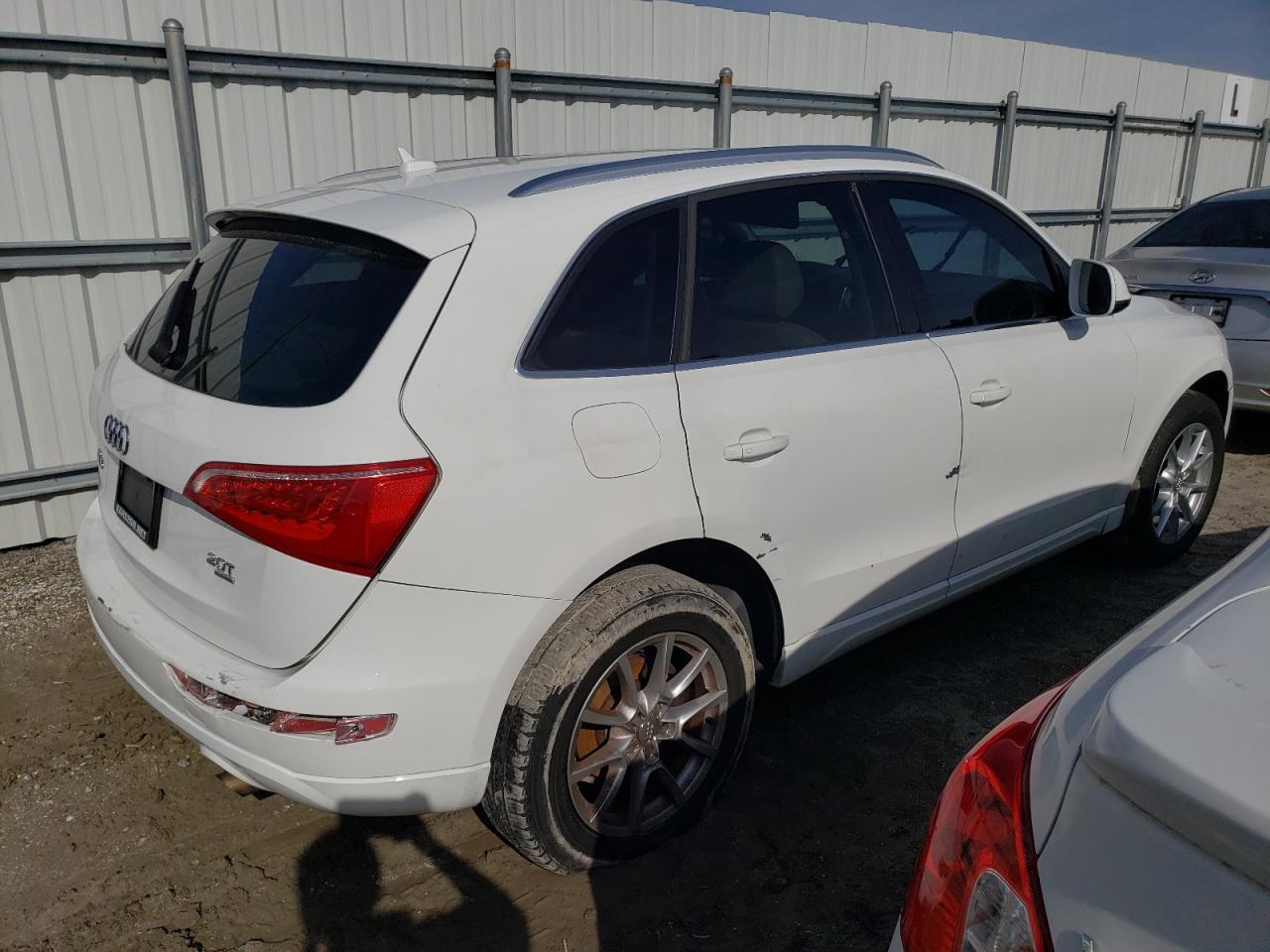 Obraz 3 z 2012 AUDI Q5 PREMIUM 2012 z VIN WA1CFAFP3CA053922