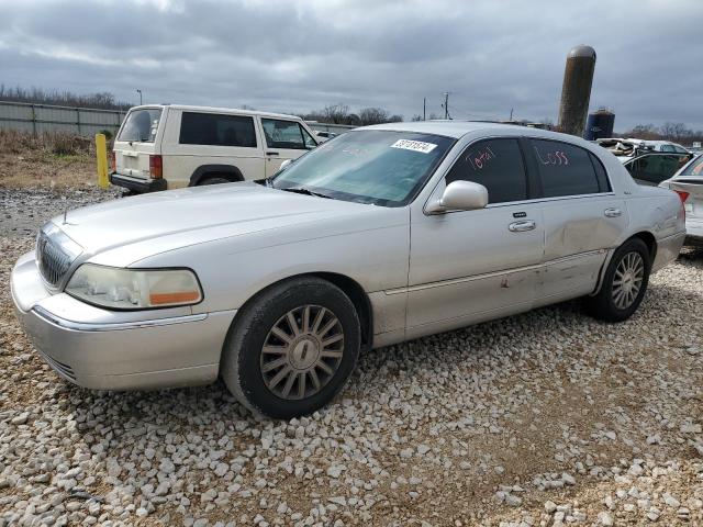 Image 1 of 2003 LINCOLN TOWN CAR EXECUTIVE 2003 with VIN 1LNHM81W23Y695799