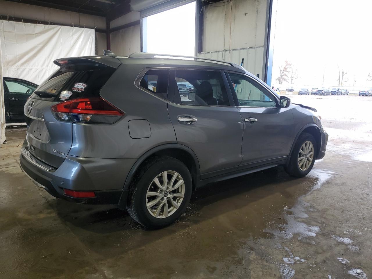 Image 3 of 2020 NISSAN ROGUE S 2020 with VIN JN8AT2MV9LW116963