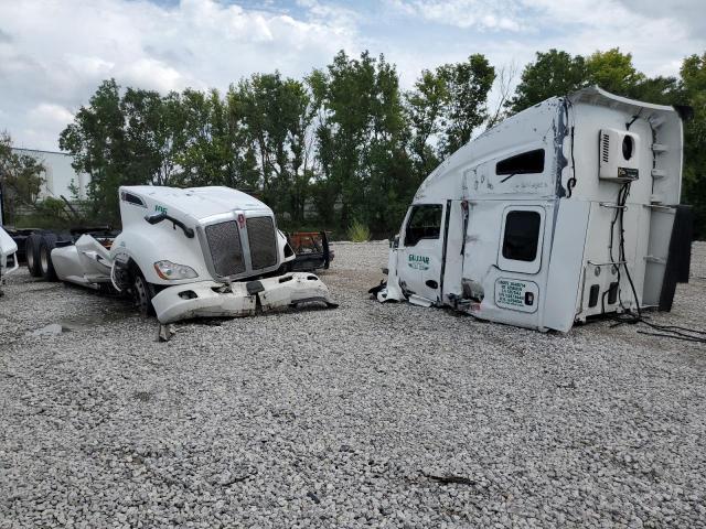 Image 1 of 2022 KENWORTH CONSTRUCTION T680 2022 with VIN 1XKYD49X0NJ473448