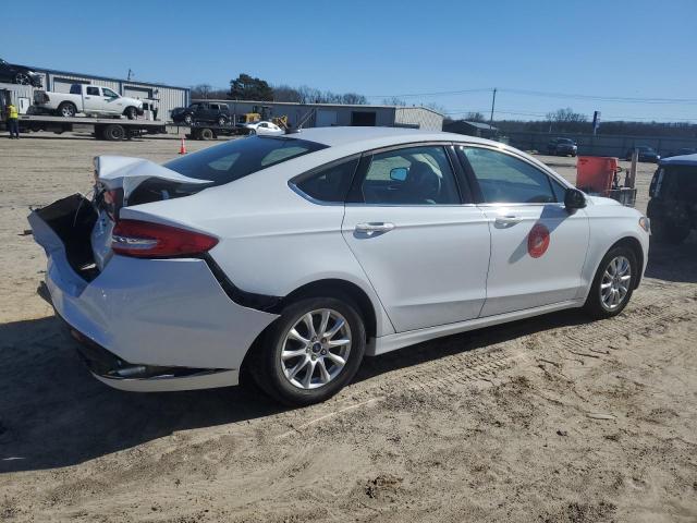 Obraz 3 z 2018 FORD FUSION S 2018 z VIN 3FA6P0G77JR117879