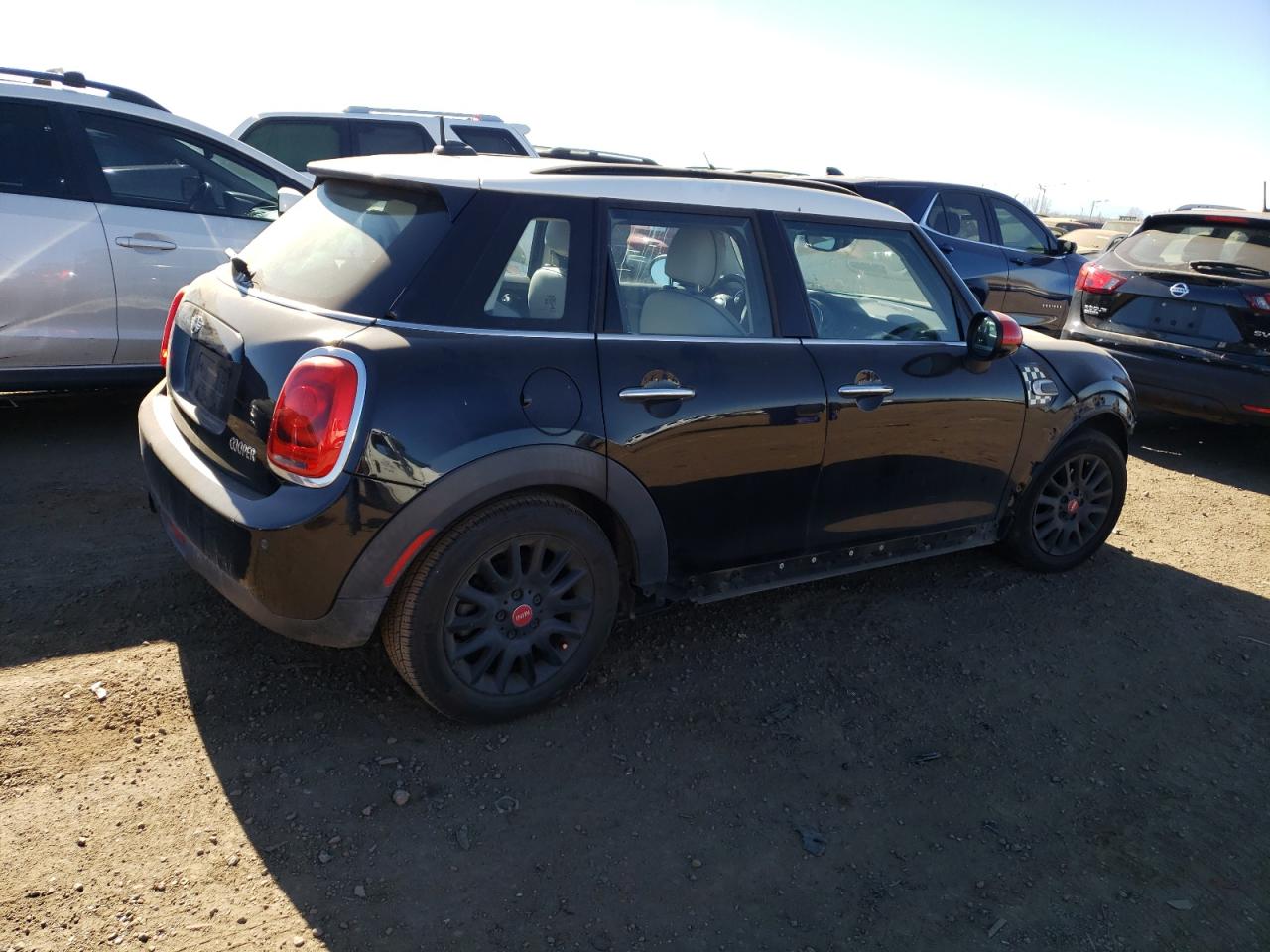 Obraz 3 z 2016 MINI COOPER  2016 z VIN WMWXU1C52G2D08365