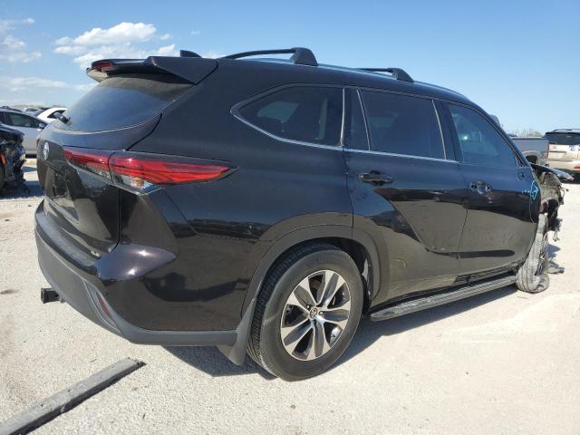 Obraz 3 z 2020 TOYOTA HIGHLANDER XLE 2020 z VIN 5TDGZRAH8LS019927