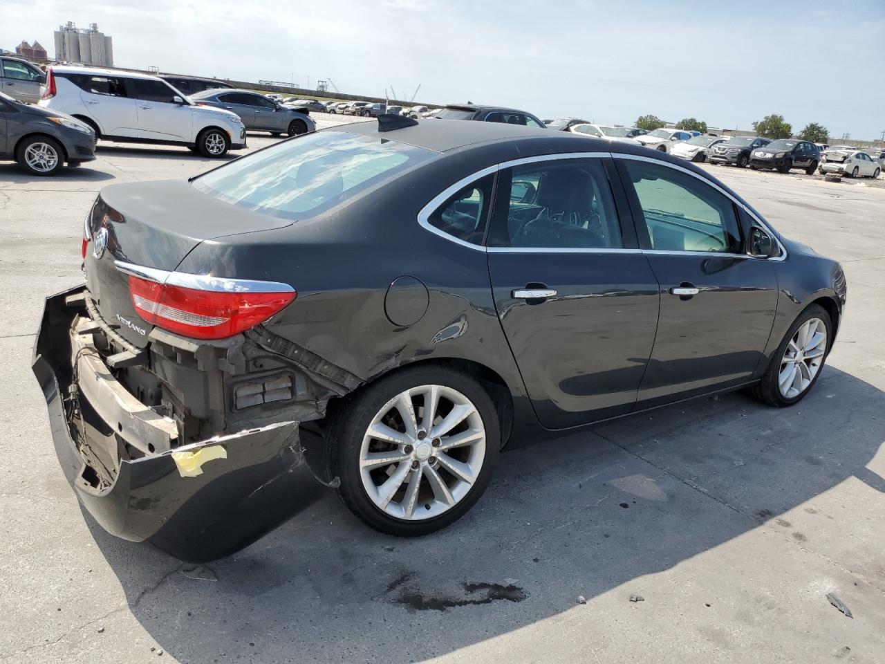 Изображение 3 2015 BUICK VERANO  2015 с VIN 1G4PS5SK2F4177120