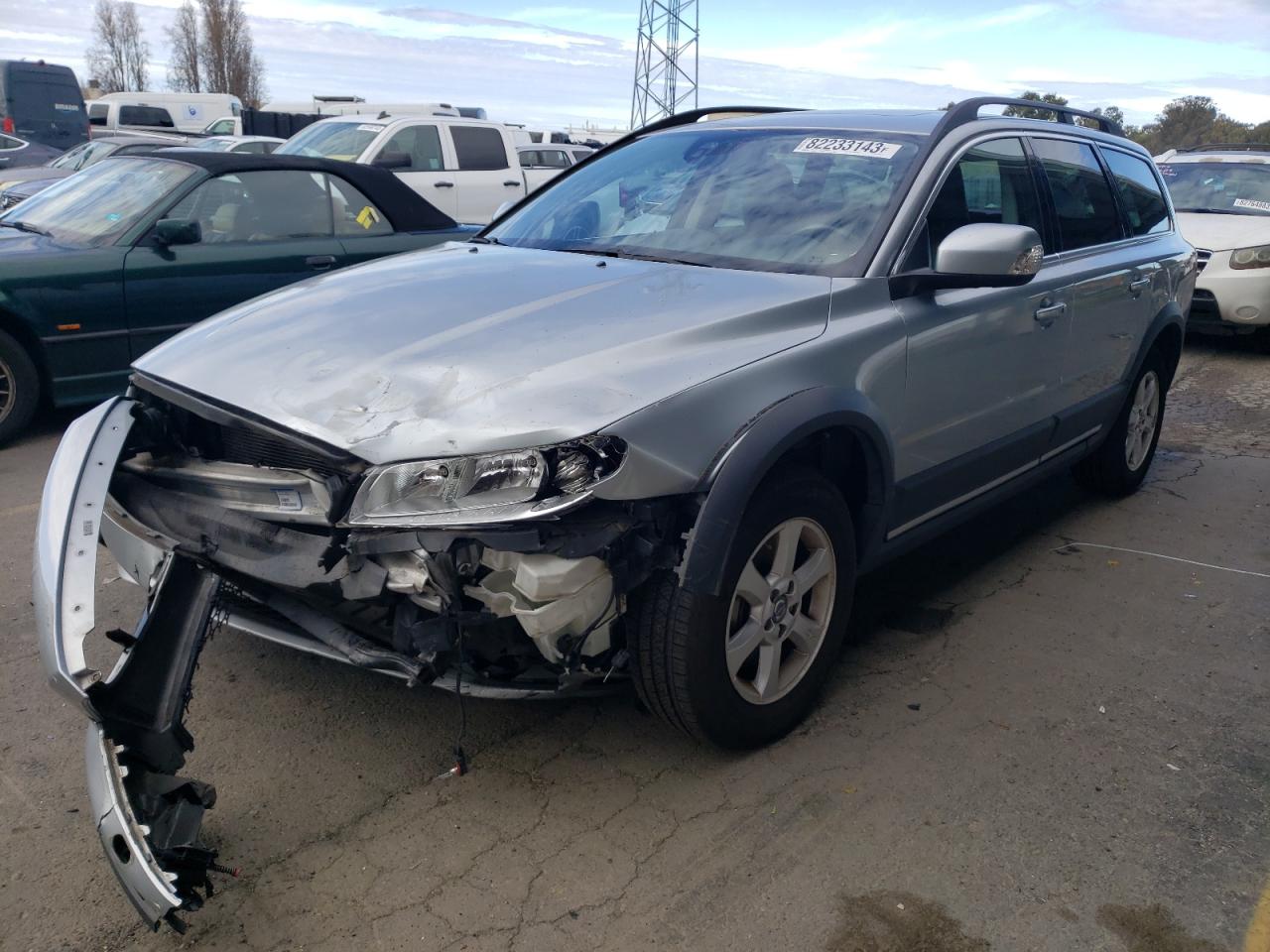Image 1 of 2012 VOLVO XC70 3.2 2012 with VIN YV4940BZXC1133030