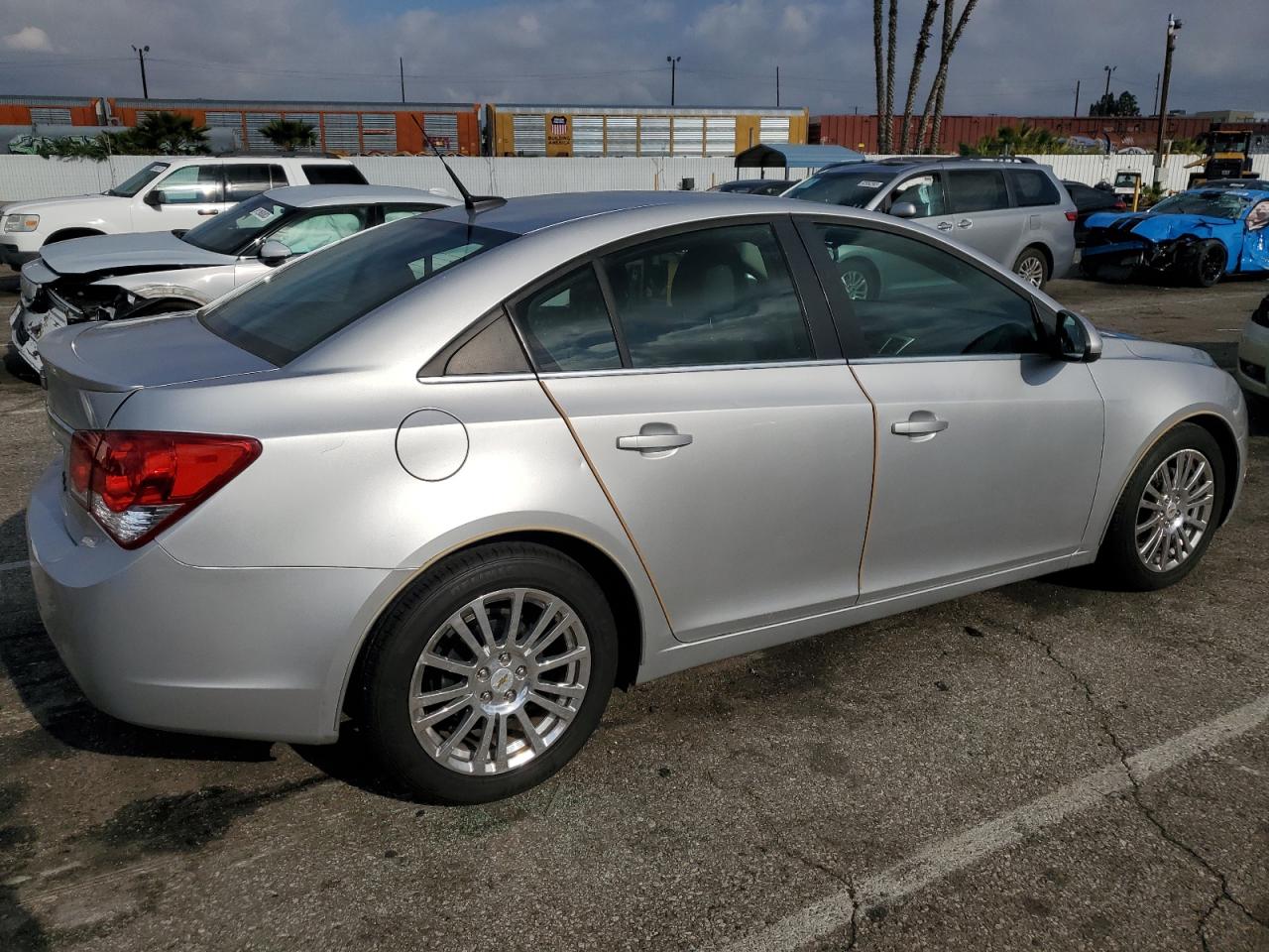 Image 3 of 2011 CHEVROLET CRUZE ECO 2011 with VIN 1G1PJ5S95B7225425