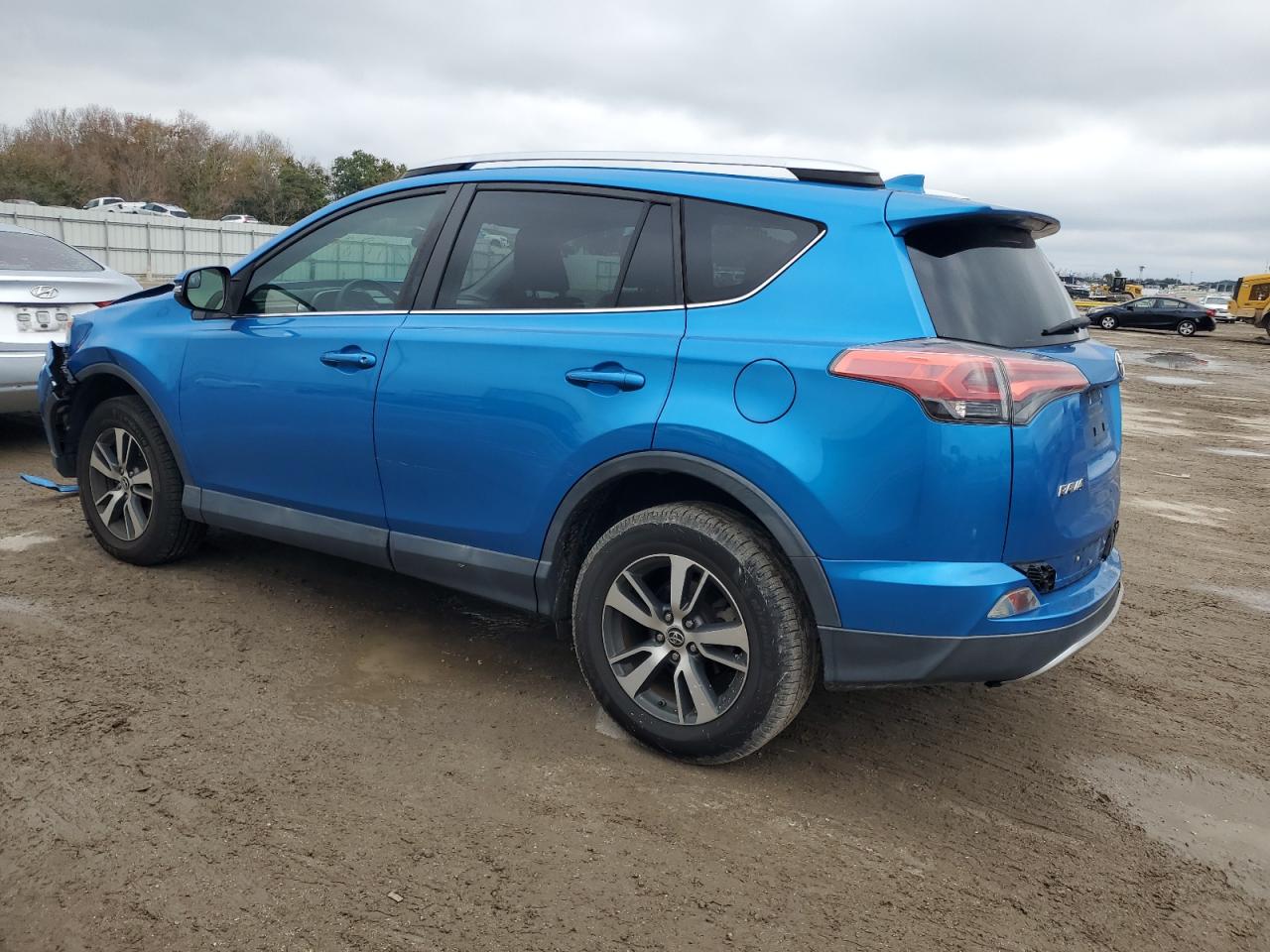 Изображение 2 2016 TOYOTA RAV4 XLE 2016 с VIN 2T3WFREVXGW249221