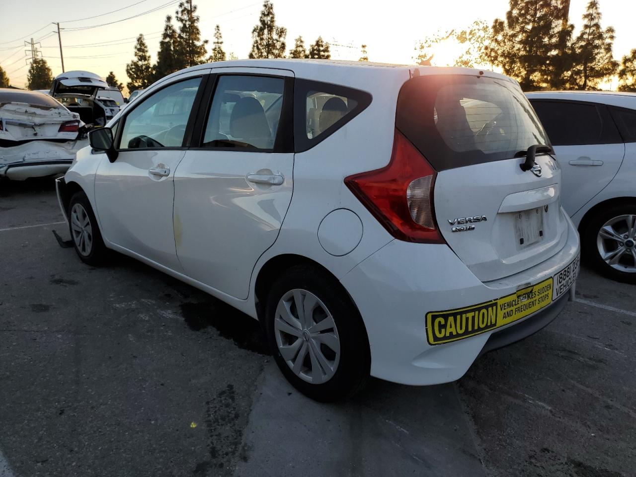 Obraz 2 z 2018 NISSAN VERSA NOTE S 2018 z VIN 3N1CE2CP6JL366183
