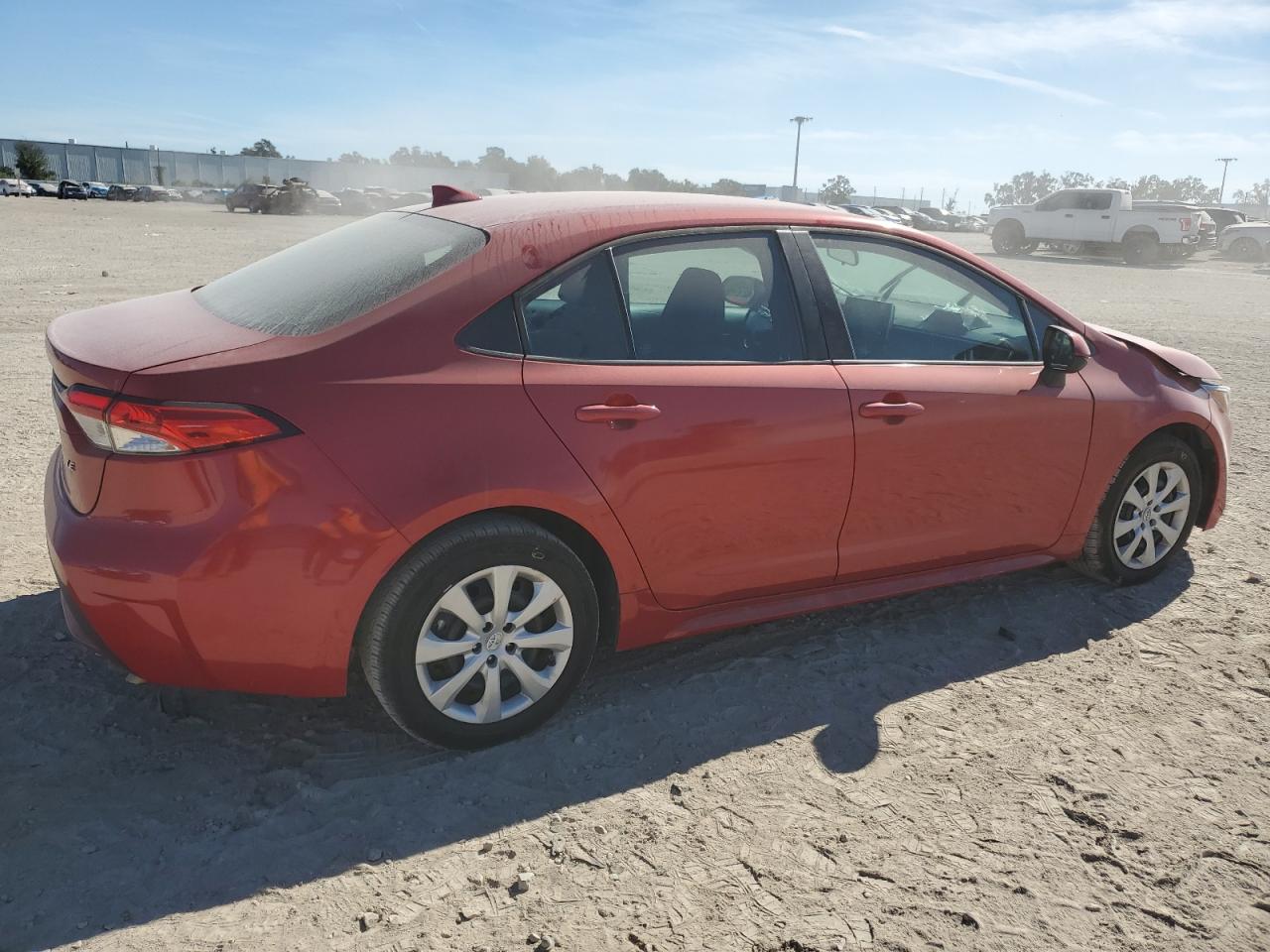 Image 3 of 2021 TOYOTA COROLLA LE 2021 with VIN 5YFEPMAE4MP256284