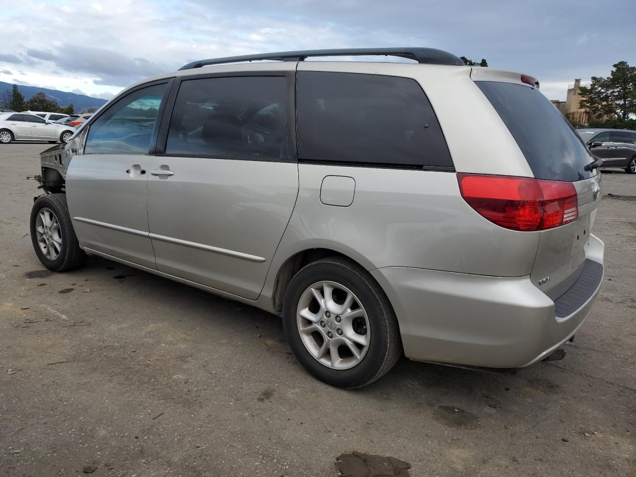 Image 2 of 2005 TOYOTA SIENNA XLE 2005 with VIN 5TDZA22C25S265224