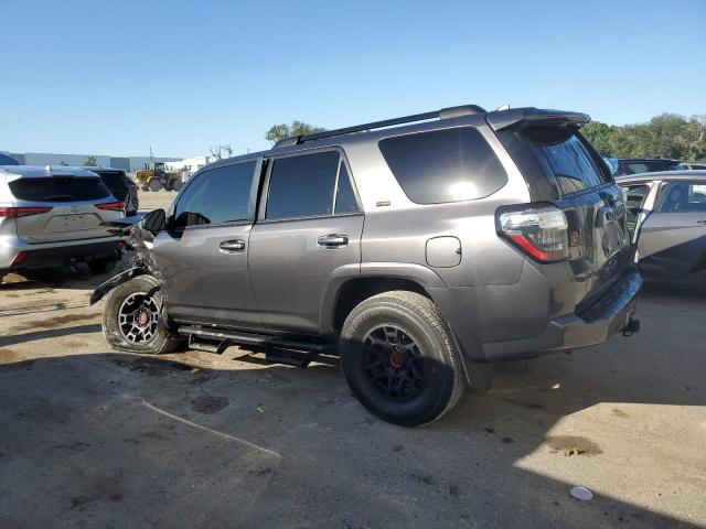 Изображение 2 2020 TOYOTA 4RUNNER SR5 2020 с VIN JTEZU5JR2L5220183