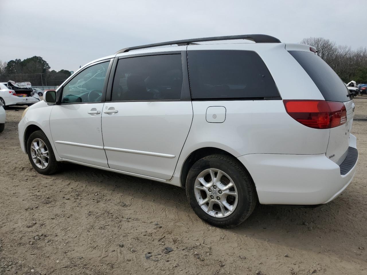 Изображение 2 2005 TOYOTA SIENNA XLE 2005 с VIN 5TDBA22C55S044024