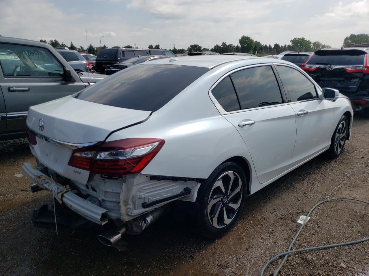 Изображение 3 2017 HONDA ACCORD EXL 2017 с VIN 1HGCR3F86HA014851
